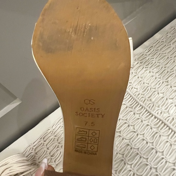 Oasis Society Chunky Heels - Picture 11 of 12